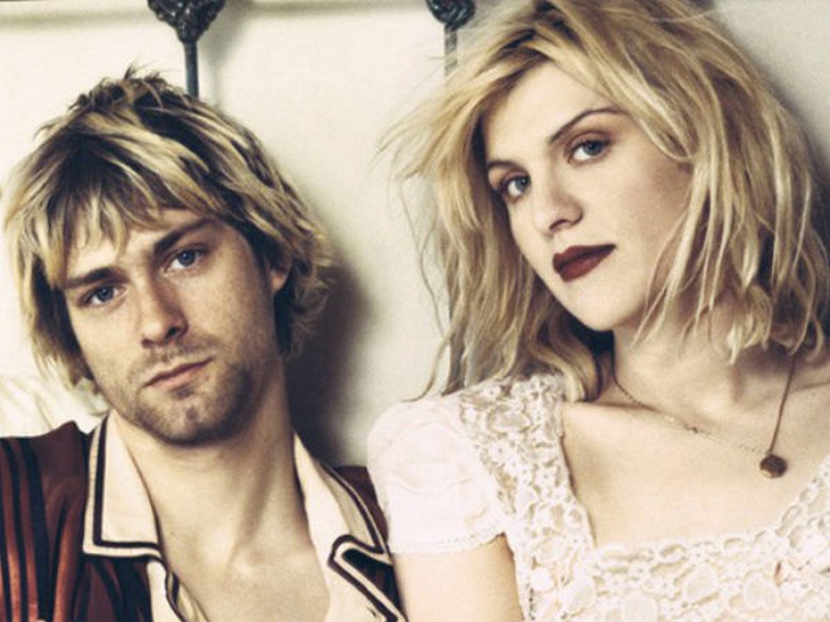 Kurt Cobain Courtney Love Και ο γαμπρός φορούσε πιτζάμα Yes I Do
